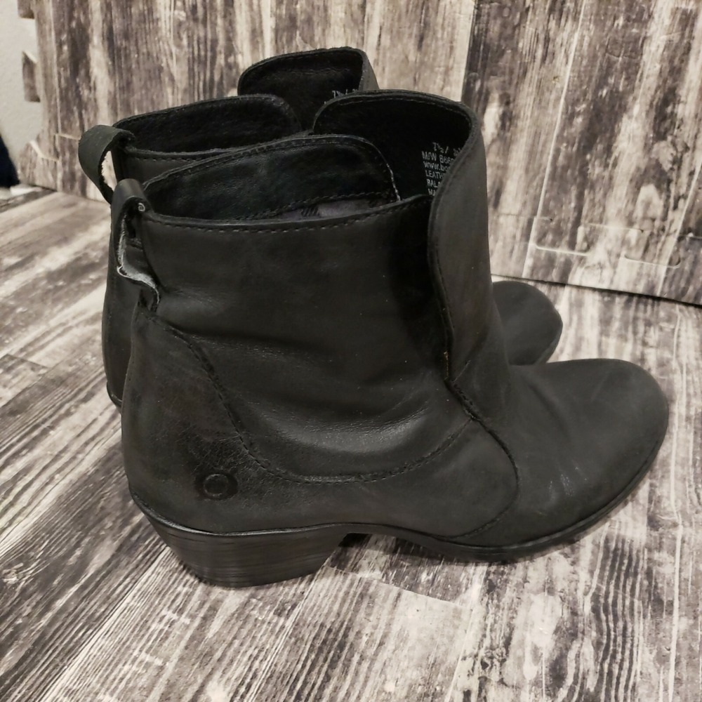 Born Black Leather Ankle Boots Women's Size 7.5 Wedge Heel Side Zip‎ - Picture 4 of 8